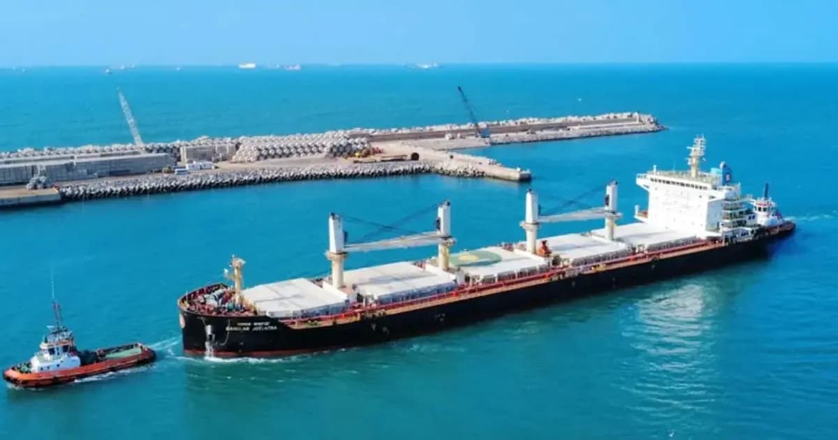 যে কারণে বাংলাদেশি জাহাজকে হরমুজ প্রণালি পার হতে দিচ্ছে না ইরান