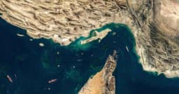 হরমুজ প্রণালিকে ঘিরে সংকট: ৪০ দেশের বৈঠক ডাকল যুক্তরাজ্য ও ফ্রান্স