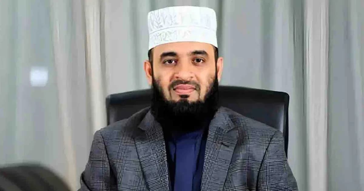 ইনকিলাব মঞ্চের কর্মসূচিতে পুলিশের পদক্ষেপ নিয়ে আজহারীর স্ট্যাটাস