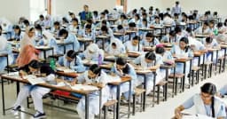 বৈরী আবহাওয়ার দিনে এইচএসসি পরীক্ষায় অনুপস্থিত প্রায় ২০ হাজার শিক্ষার্থী
