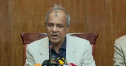 চাহিদার তুলনায় ২২ লাখ টন বেশি আলু উৎপাদন হয়েছে: কৃষি উপদেষ্টা