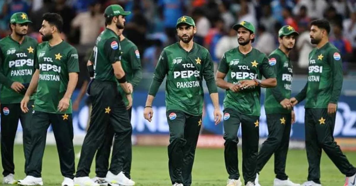 বিশ্বকাপ ব্যর্থতায় ক্রিকেটারদের ৫০ লাখ রুপি জরিমানা করল পাকিস্তান