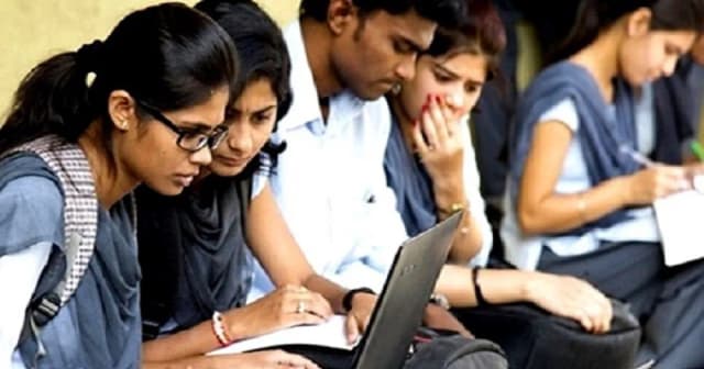 ষষ্ঠ-স্নাতক শিক্ষার্থীরা পাবেন ৫০ হাজার টাকা পর্যন্ত অনুদান, যেভাবে আবেদন