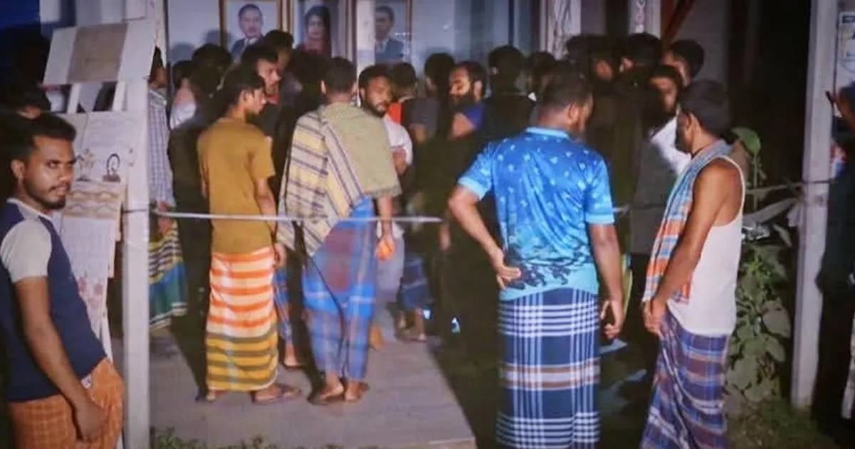 শ্রীপুরে কৃষকদল নেতার কার্যালয়ে গুলি, আহত ১