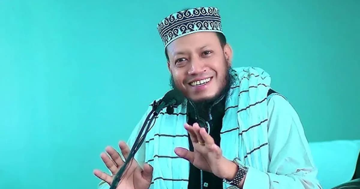 কুষ্টিয়া সরকারি কলেজ পরিদর্শনে গিয়ে অবরুদ্ধ আমির হামজা