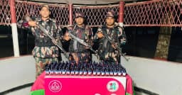 পত্নীতলায় পৃথক অভিযানে ট্যাপেন্টাডল ও কাশির সিরাপ উদ্ধার