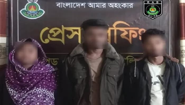প্রেমে সাড়া না দেয়ায় স্কুলছাত্রীকে অপহরণ, গ্রেফতার ৩