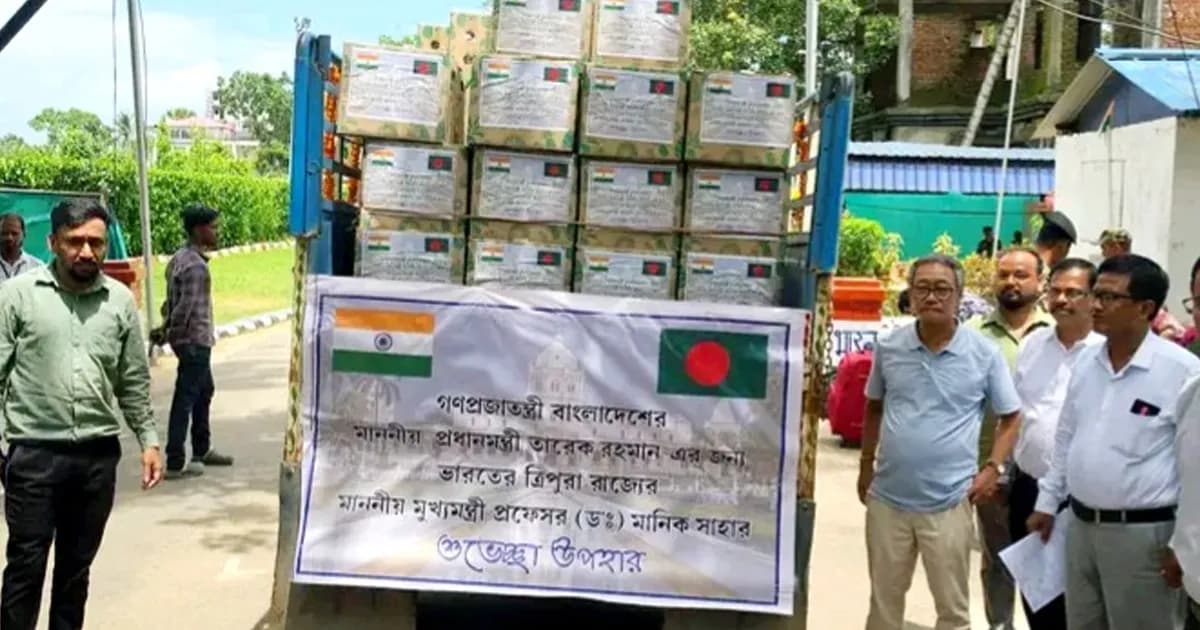 বাংলাদেশের প্রধানমন্ত্রীর জন্য আনারস পাঠালেন ত্রিপুরার মুখ্যমন্ত্রী