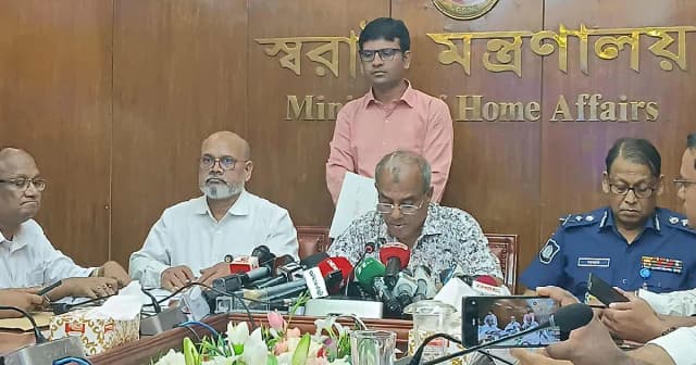 ২৪ সেপ্টেম্বর থেকে আইনশৃঙ্খলা বাহিনী মাঠে থাকবে: স্বরাষ্ট্র উপদেষ্টা