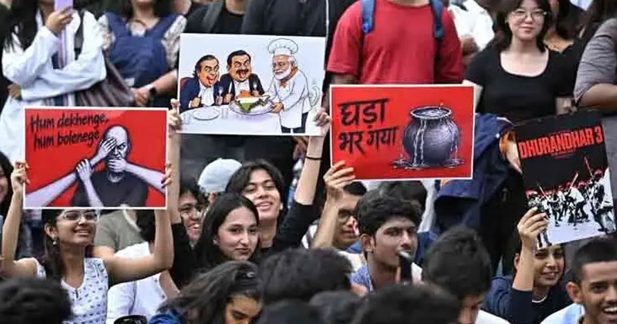 দিল্লি থেকে বেঙ্গালুরু, শহরে শহরে ছড়িয়ে পড়ছে শিক্ষার্থীদের বিক্ষোভ
