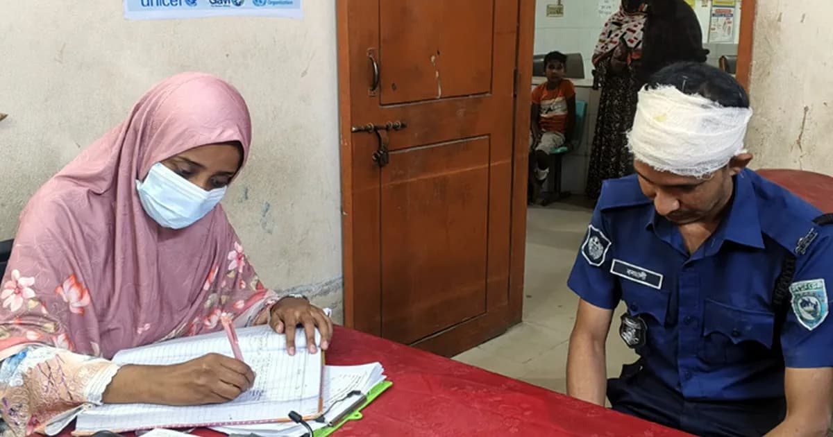 তেতুলিয়ায় পুলিশ সদস্যের মাথা ফাটিয়ে পালালো চোর