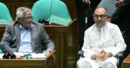 হুইলচেয়ারে সংসদ অধিবেশনে মির্জা আব্বাস