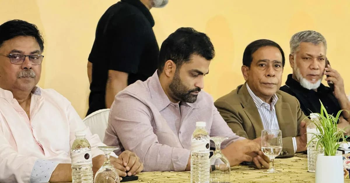 ক্রীড়া প্রতিমন্ত্রীর কাছে বিসিবি নির্বাচনে অনিয়মের অভিযোগ দিচ্ছেন তামিমরা