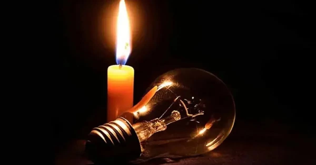 লোডশেডিংয়ের জাঁতাকলে এসএসসি পরীক্ষার্থীরা