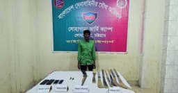 চট্টগ্রামে যৌথবাহিনীর অভিযানে অস্ত্রসহ আটক ২