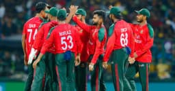 বিশ্বকাপ থেকে ছিটকে পড়ার শঙ্কায় বাংলাদেশ