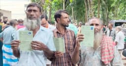 কৃষকরা পেল মাটির স্বাস্থ্য সুরক্ষা কার্ড, যে সুবিধা পাবেন তারা