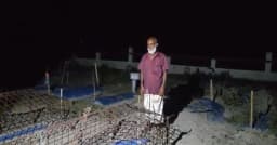 ছেলের লাশ চুরির ভয়ে রাতভর কবর পাহারা দিচ্ছেন বাবা