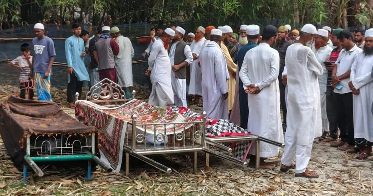 সড়ক দুর্ঘটনায় নিহত নববধূ মিতুসহ তিনজনের দাফন সম্পন্ন