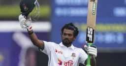 নাজমুলের অষ্টম সেঞ্চুরি, এক বল পরই এলবিডব্লিউ!