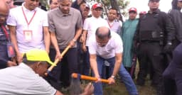 বাবার স্মৃতিবিজড়িত ‘পাতলী খাল’ পুনঃখনন করলেন প্রধানমন্ত্রী