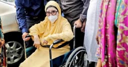 হাসপাতালে বিএনপি চেয়ারপারসন খালেদা জিয়া