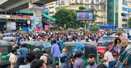 প্রশ্নফাঁসের অভিযোগে শাহবাগে বিক্ষোভ, চাকরিপ্রার্থীদের চার দফা দাবি