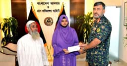 সড়ক দুর্ঘটনায় নিহত আনসার কর্মকর্তার পরিবারের পাশে মহাপরিচালক