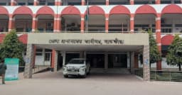 ভাইভা বোর্ডে হাতের লেখায় গরমিল, নারী প্রার্থীকে ডেকে এনে আটক