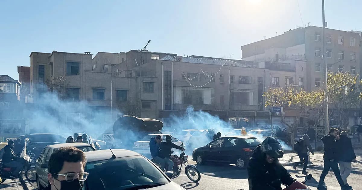 অর্থনৈতিক সংকটে ইরানে বিক্ষোভ, প্রকাশ্যে সমর্থনের ঘোষণা ইসরায়েলের মোসাদ