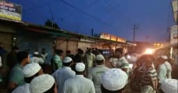 ছেলের চোখের সামনে বাবাকে গুলি করে হত্যা