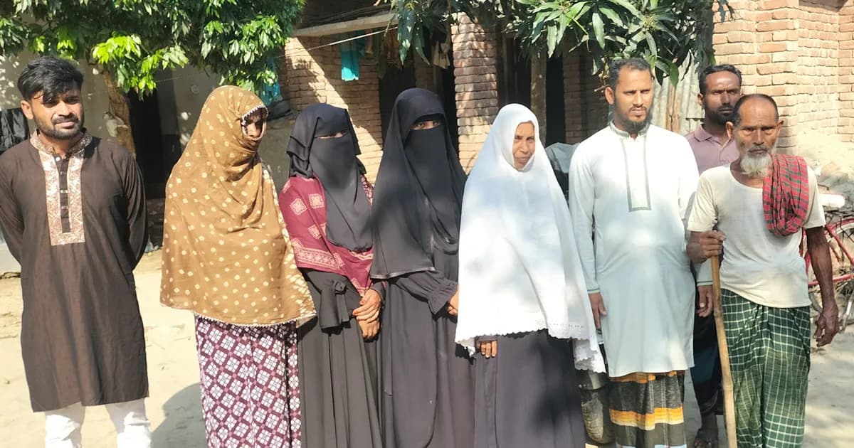 মহেশপুরে দালালের খপ্পরে পড়ে লিবিয়ায় নির্যাতনের শিকার