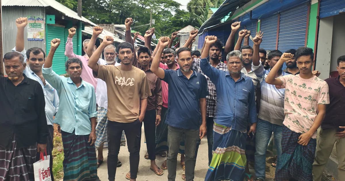 বাকেরগঞ্জে শিশুকে বলাৎকারের অভিযোগ, দুই পক্ষের পাল্টাপাল্টি বিক্ষোভ