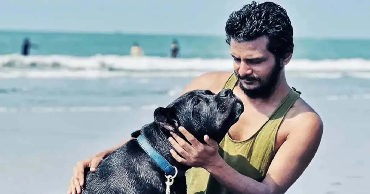 টুপটুপ রিসোর্টে আগুন লাগার পরপরই বের করে আনা হয় মালিকের কুকুর-বিড়াল
