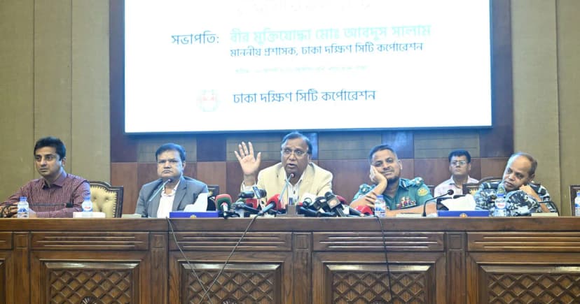 মূল সড়কে নয়, নীতিমালা মেনে হকার পুনর্বাসন করা হবে: ডিএসসিসি প্রশাসক