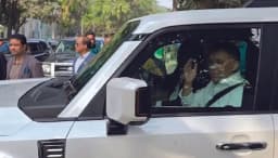 ওসমান হাদির কবর জিয়ারতে রওনা তারেক রহমান