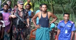 বাংলাদেশিকে বিএসএফ নিয়ে যাওয়ায় ভারতীয়কে ধরে আনলো গ্রামবাসী