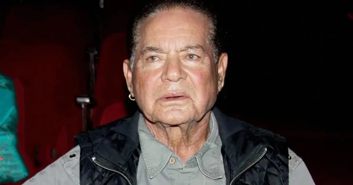 হাসপাতাল থেকে বাড়ি ফিরছেন বলিউডের কিংবদন্তি সেলিম খান