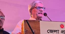 আক্ষেপ মির্জা ফখরুলের : ‘আমাদের রাজনীতি সুন্দর না, পরিচ্ছন্ন না’