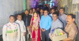 মা হারা কন্যার বিয়েতে গাজীপুরের ডিসি, আবেগাপ্লুত হরিজন সম্প্রদায়ের মানুষ