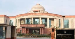 বাংলাদেশি হাইকমিশনারকে ডেকে কড়া বার্তা দিল নয়াদিল্লি