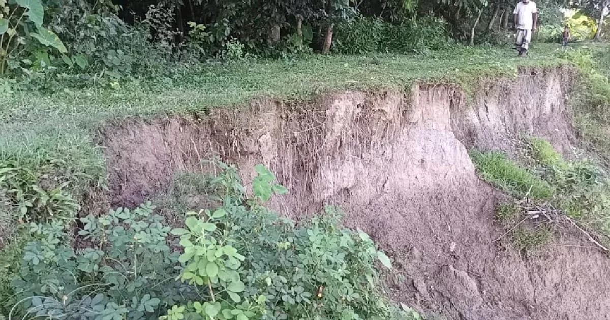 মৌলভীবাজারে মনু নদীর বাঁধ নিয়ে আতঙ্ক