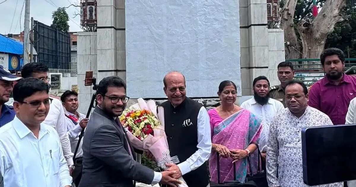 বাংলা‌দে‌শে এলেন ভারতের নতুন হাইকমিশনার দিনেশ ত্রিবেদী