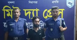 হিলি সীমান্তে পতাকা বৈঠকের পর বাংলাদেশিকে ফেরত দিল বিএসএফ