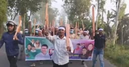 লাঠি ও বৈঠা হাতে কার্যক্রম নিষিদ্ধ আ.লীগের মিছিল