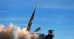 ইসরায়েলের পারমাণবিক স্থাপনায় ইরানের ভয়াবহ ক্ষেপণাস্ত্র হামলা