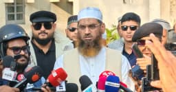 কেন্দ্রের বাইরে ভোটারদের ভয়ভীতি দেখানো হচ্ছে: মামুনুল হক