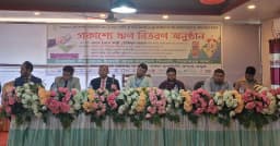 পিরোজপুরে বাংলাদেশ ব্যাংকের পুনঃঅর্থায়ন স্কিমের আওতায় প্রকাশ্যে ঋণ বিতরণ
