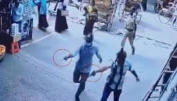 শীর্ষ সন্ত্রাসী মামুনকে প্রকাশ্যে গুলি করে হত্যা