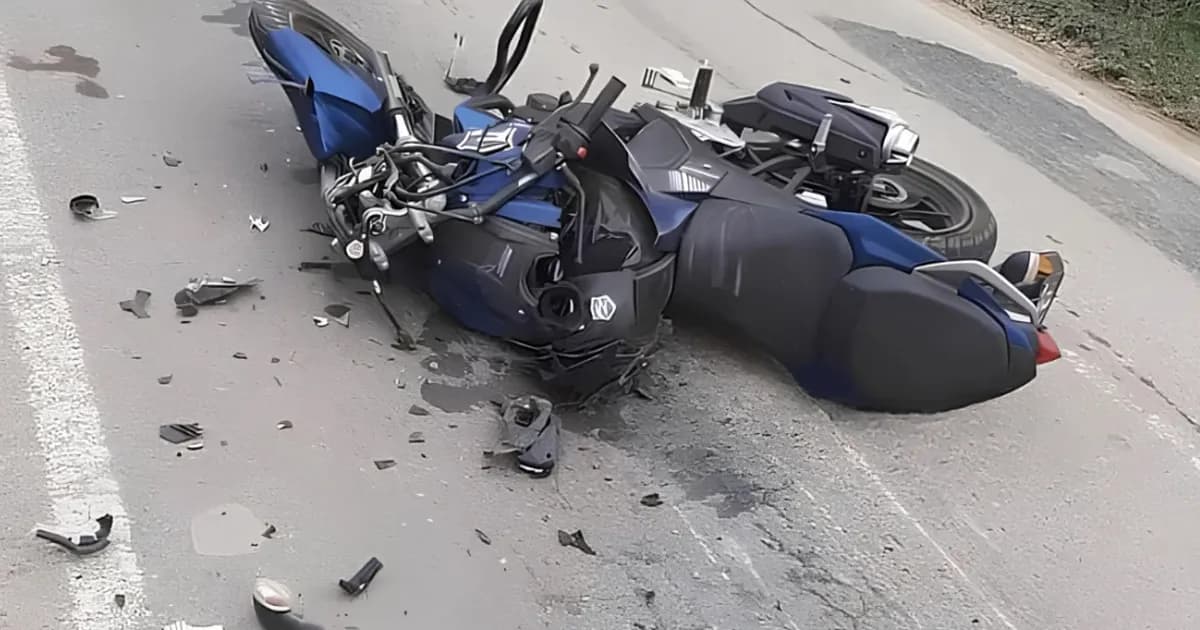 ঘুরতে যাওয়ার পথে মর্মান্তিক দুর্ঘটনা, প্রাণ হারালেন প্রেমিক-প্রেমিকা